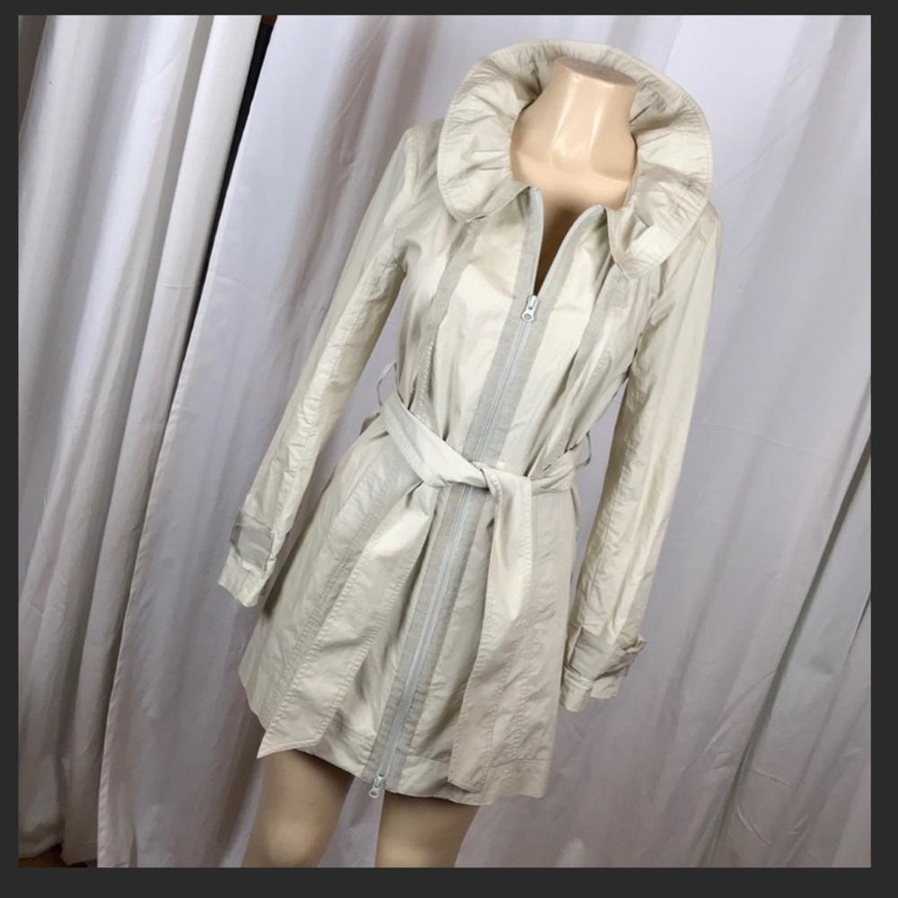 Lightweight jacket - Picture 6 of 6